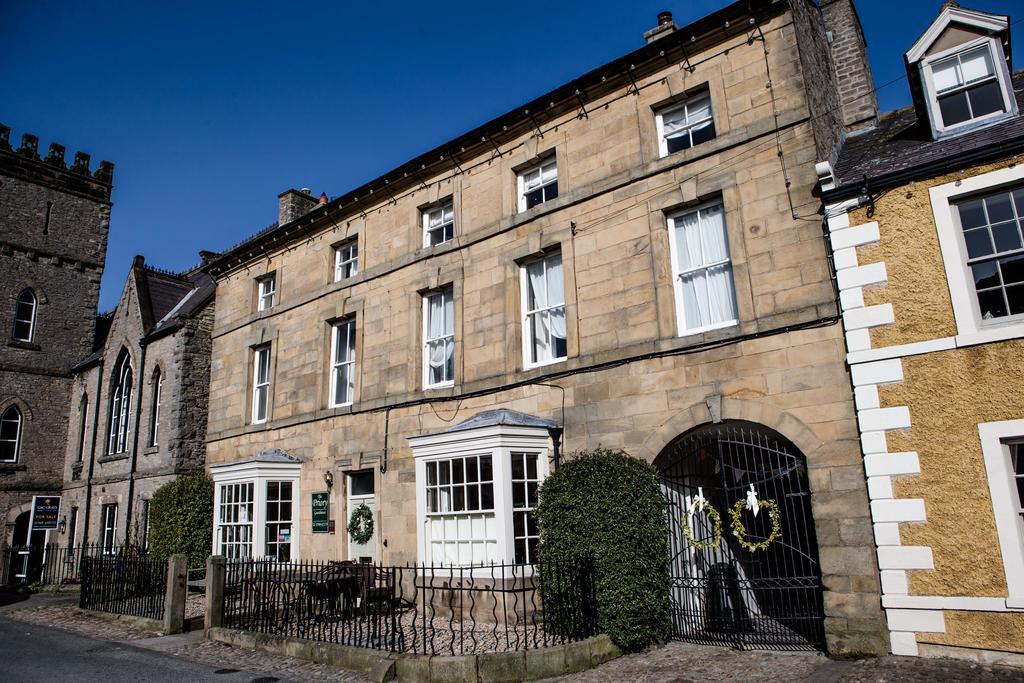 The Priory Bed & Breakfast Middleham Exterior photo
