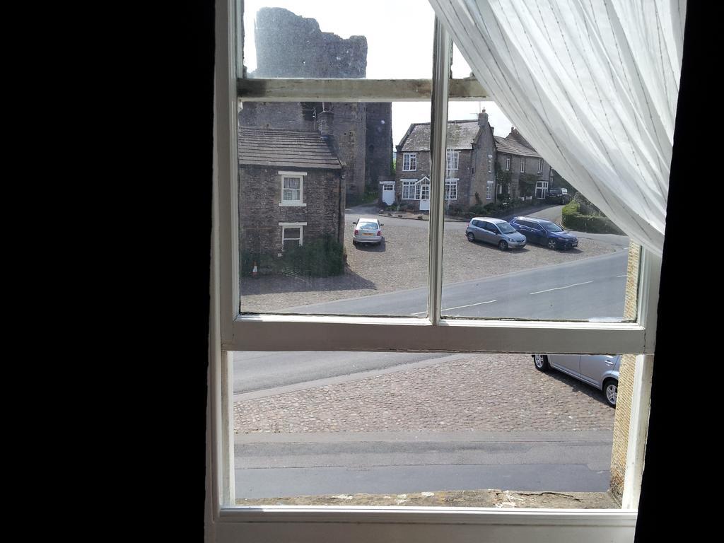 The Priory Bed & Breakfast Middleham Exterior photo