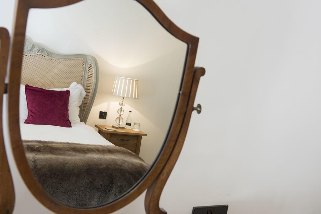 The Priory Bed & Breakfast Middleham Exterior photo